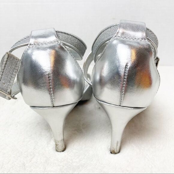 Dyeables Amber Silver Glitter Sandals Heels Sz 7.5B - Picture 7 of 9